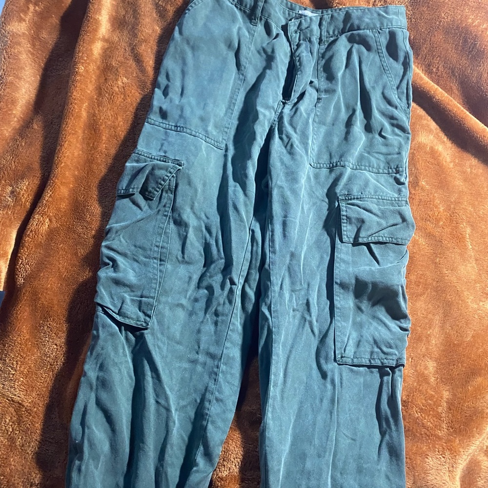 urban outfitters cargo pants